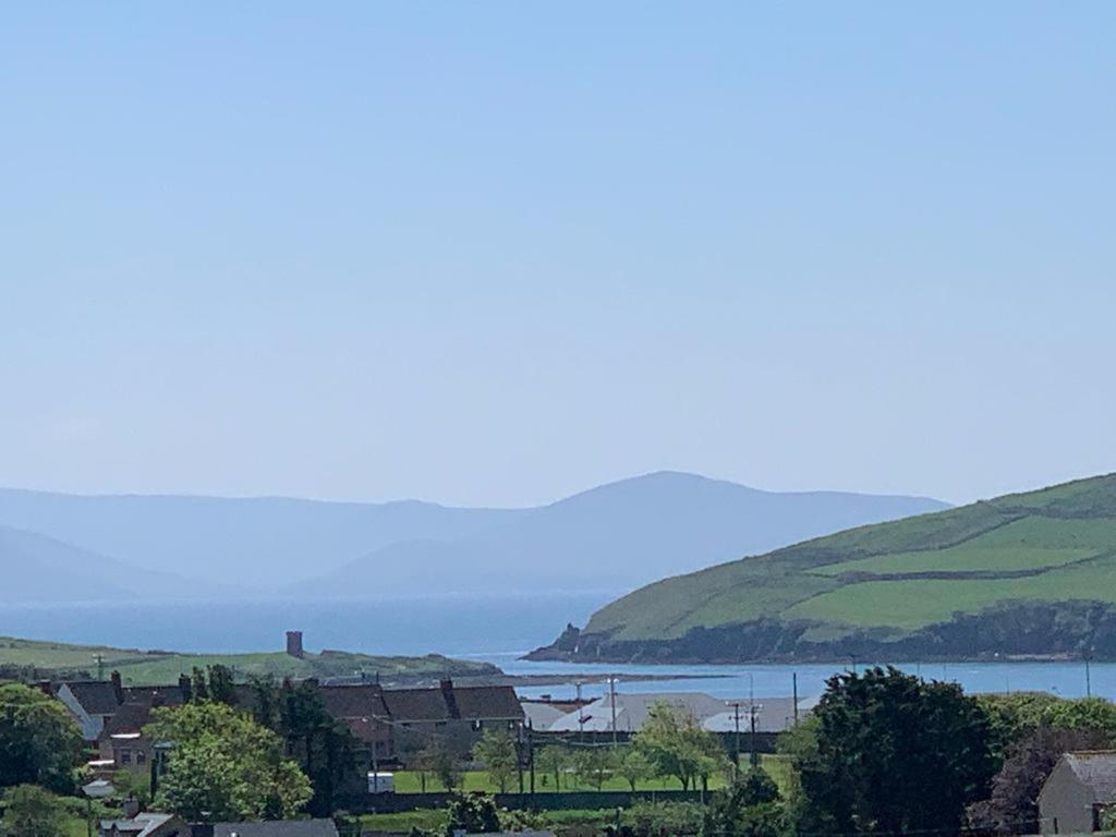 Wonderful Coastal Home In Dingle Town Exteriér fotografie