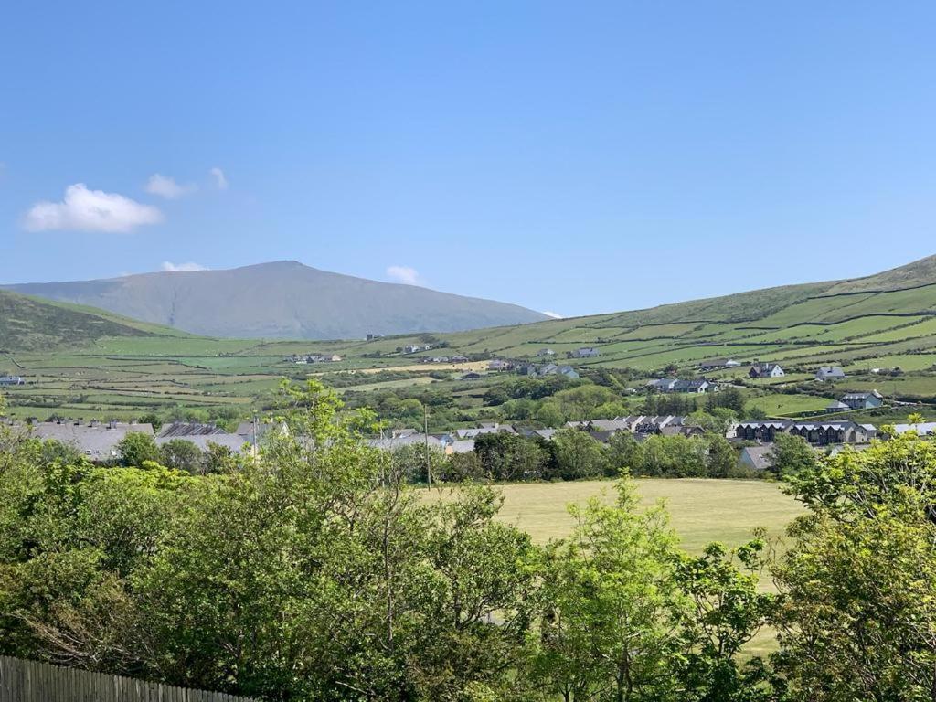 Wonderful Coastal Home In Dingle Town Exteriér fotografie